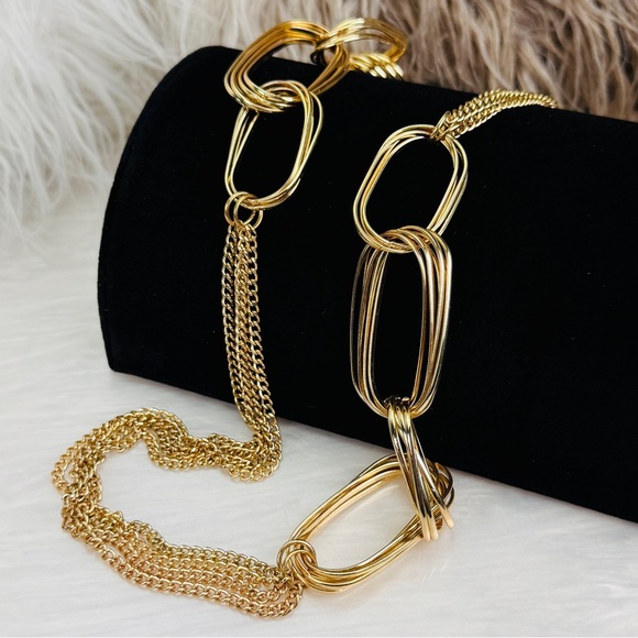 Long chunky chain, goldtone, costume layering necklace - Picture 7 of 11